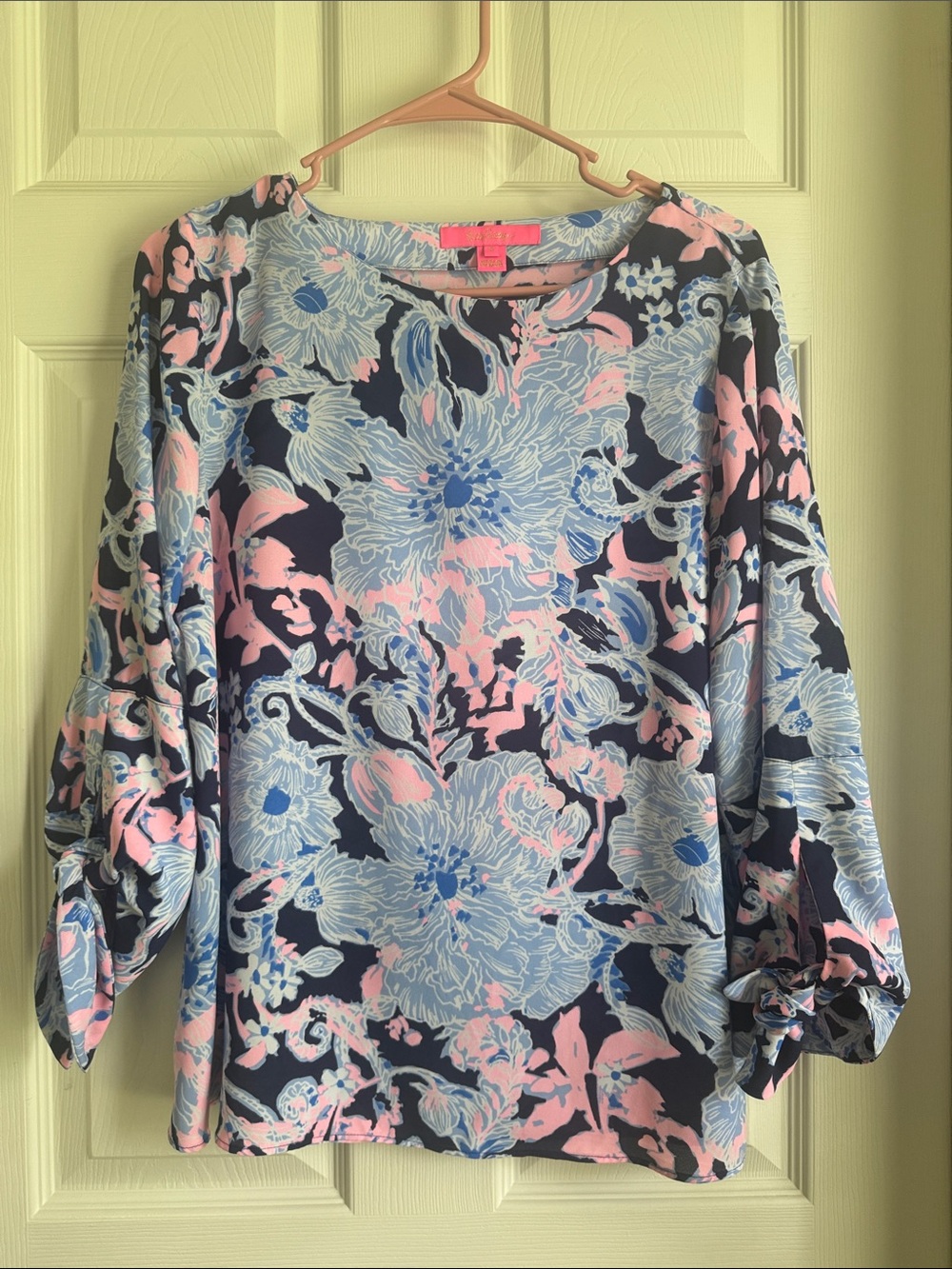 Lilly Pulitzer Langston Top in the "Bright Navy Amore Please" floral print